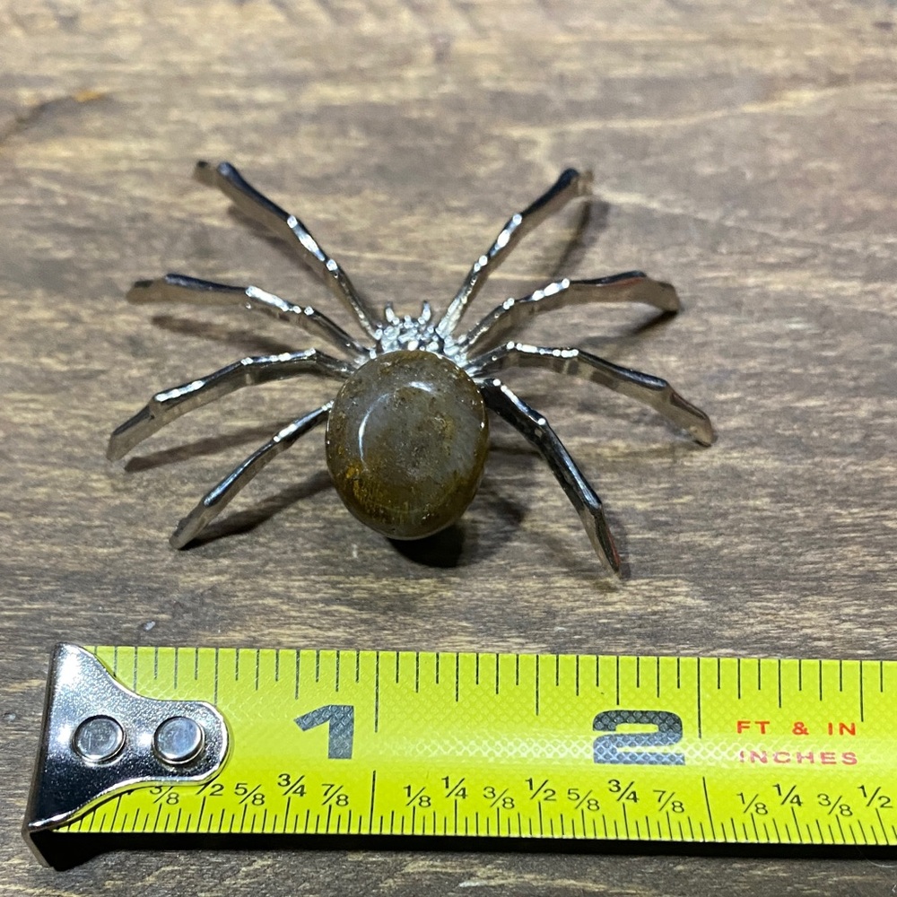 Silver and Brown Stone Spider - Picture 4 of 11